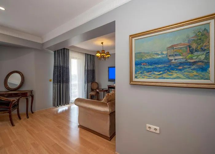 Hotel Antique Turquoise